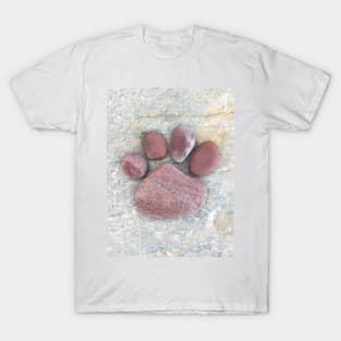 Cute Dog Lover Gift - Photographic Beach Pebble Paw Print T-Shirt